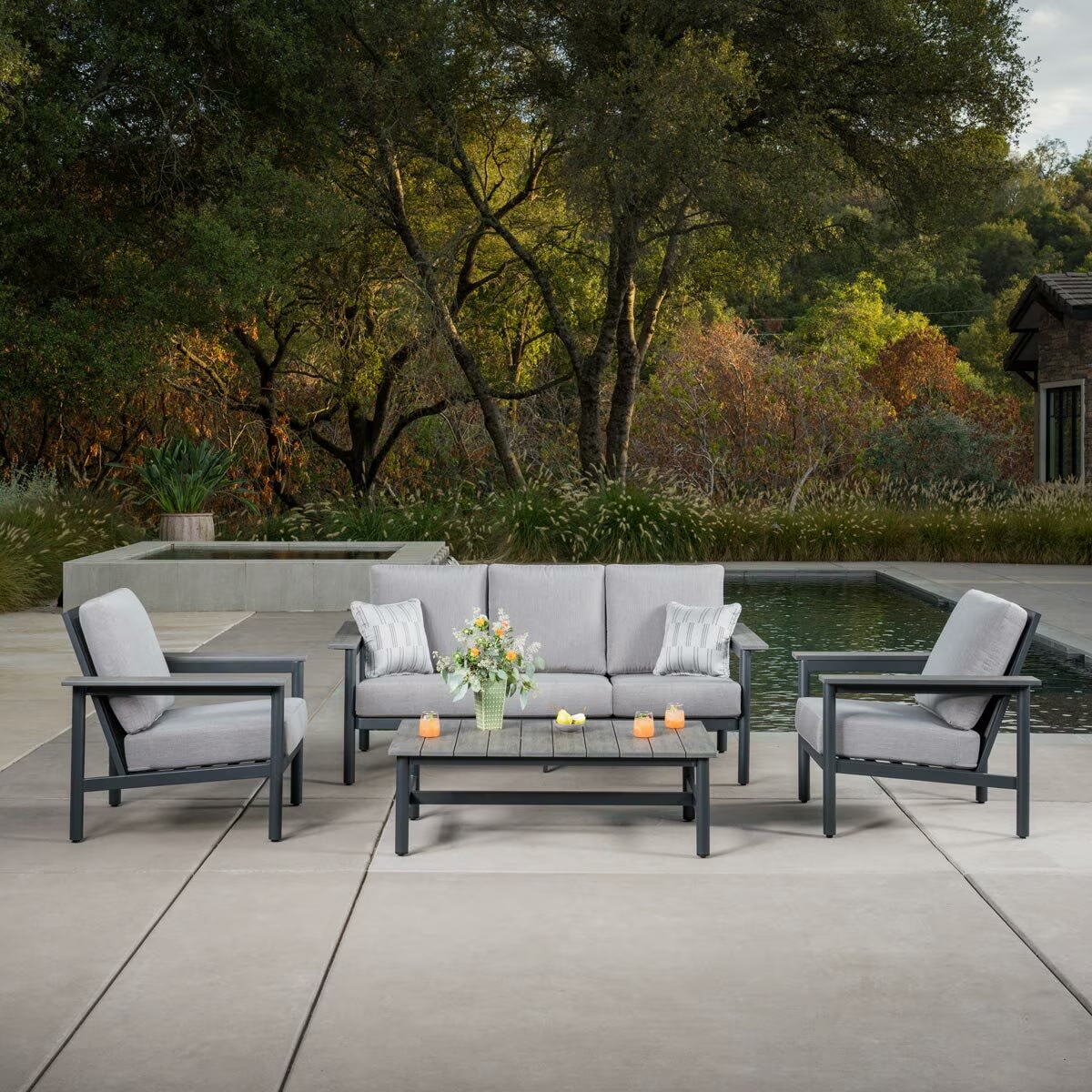 Sunvilla Citadel 4 Piece Deep Seating Set + Cover