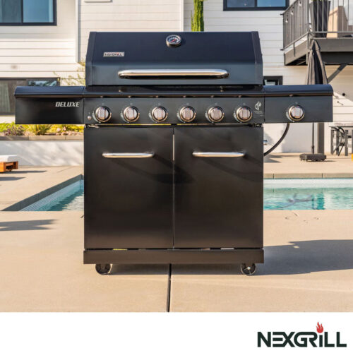 Deluxe 7 Burner Gas Barbecue Grill + Cover